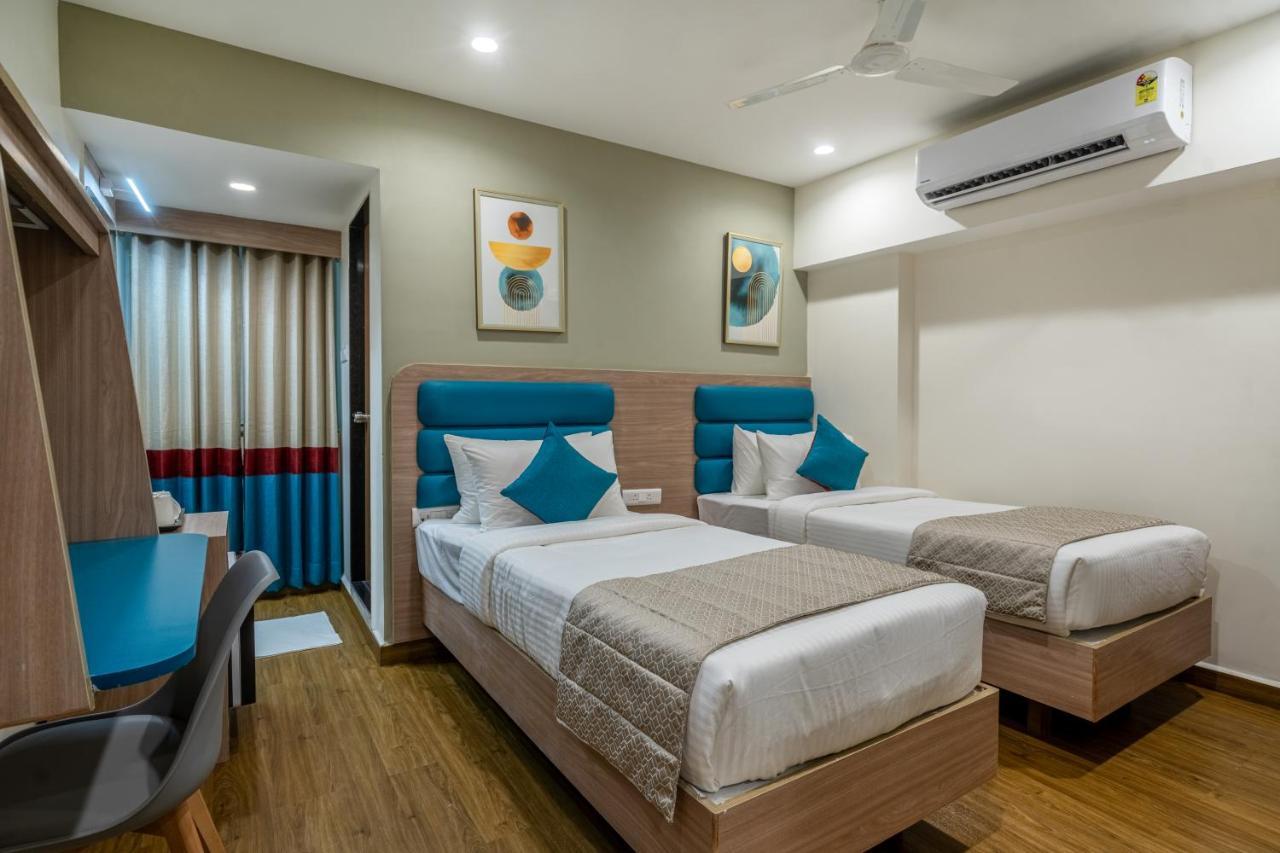 Viera Elite - Jubilee Hills Hotel Hyderabad Bagian luar foto