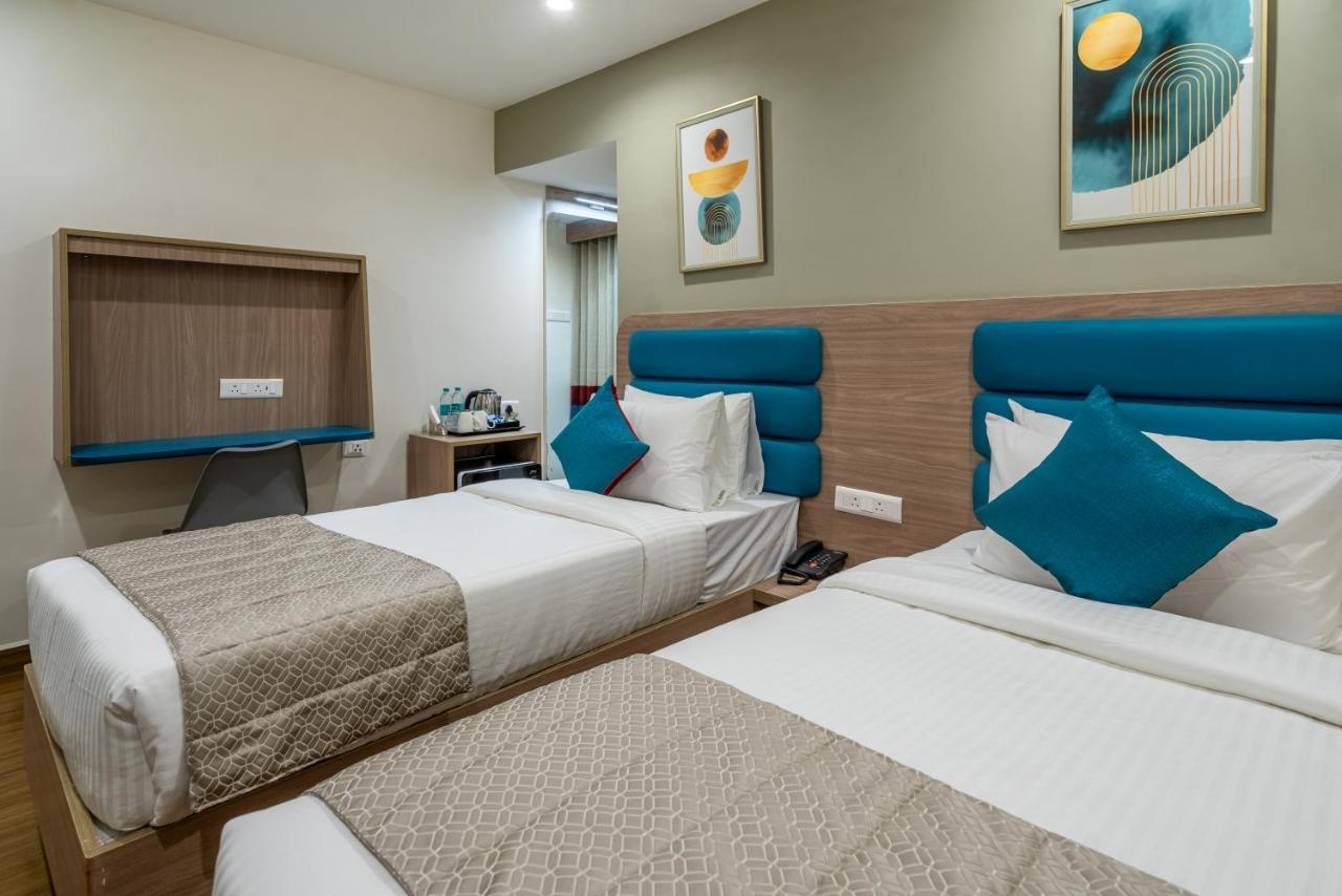 Viera Elite - Jubilee Hills Hotel Hyderabad Bagian luar foto