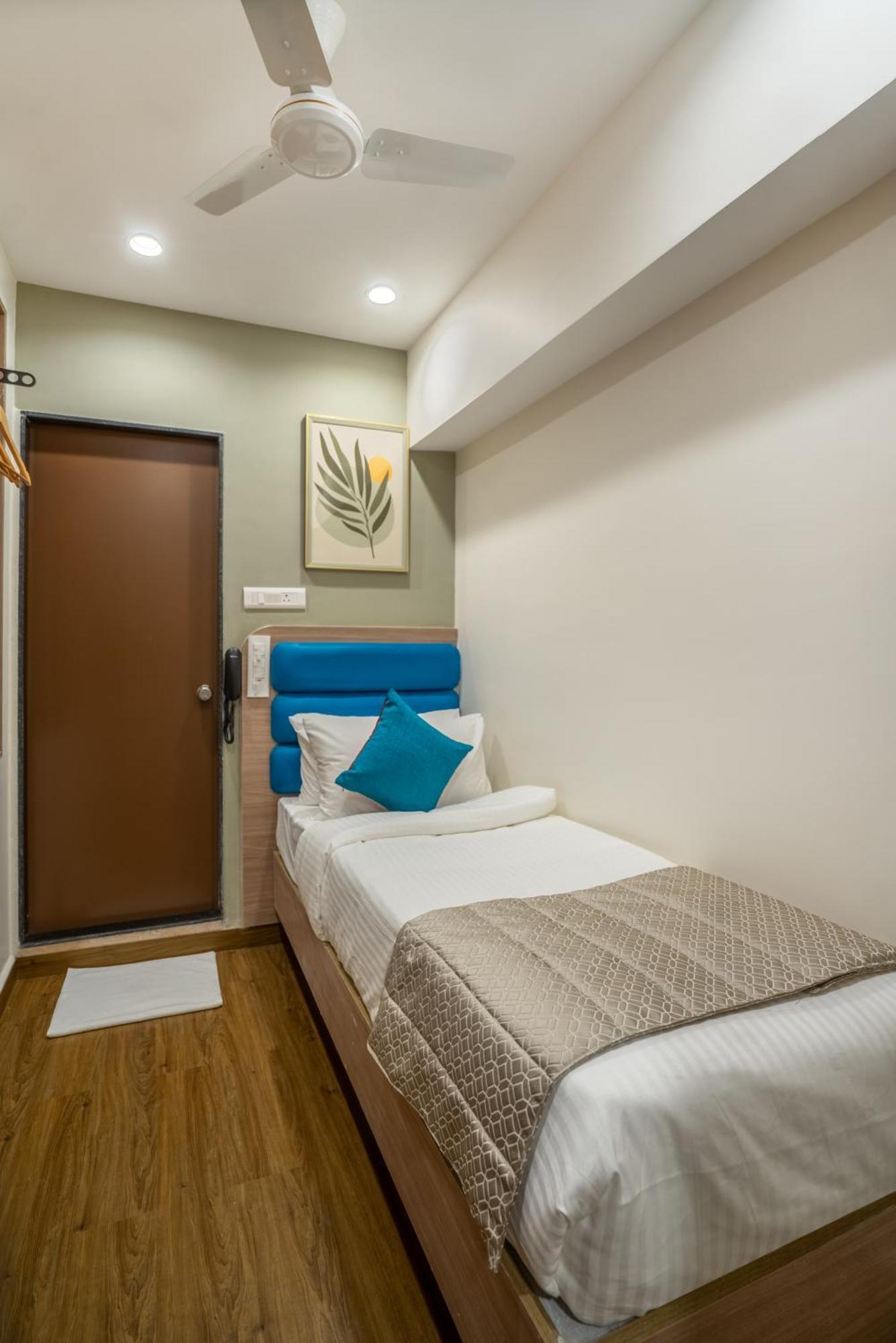 Viera Elite - Jubilee Hills Hotel Hyderabad Bagian luar foto